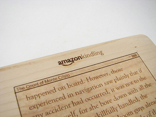 Drewniany Kindle 3
